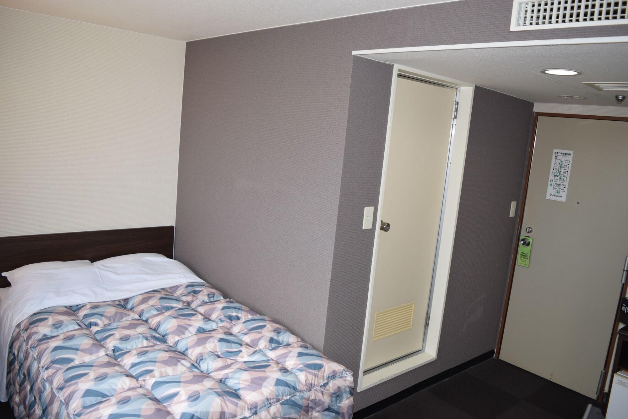 Hotel Yamanouchi Наха Екстер'єр фото