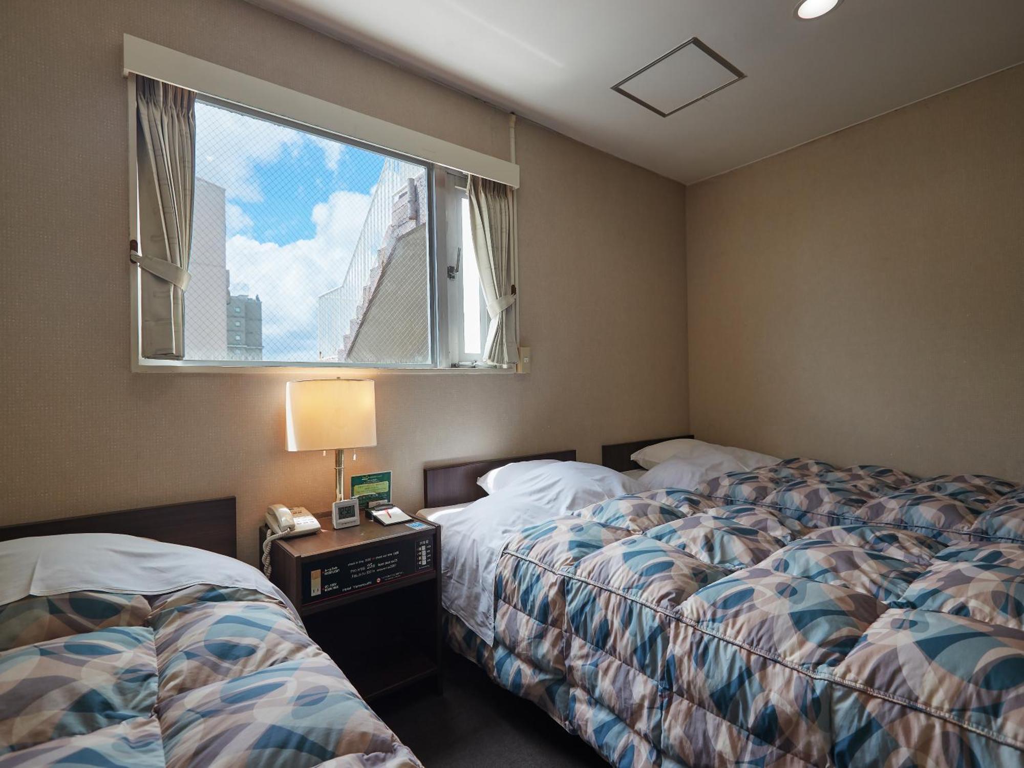 Hotel Yamanouchi Наха Екстер'єр фото
