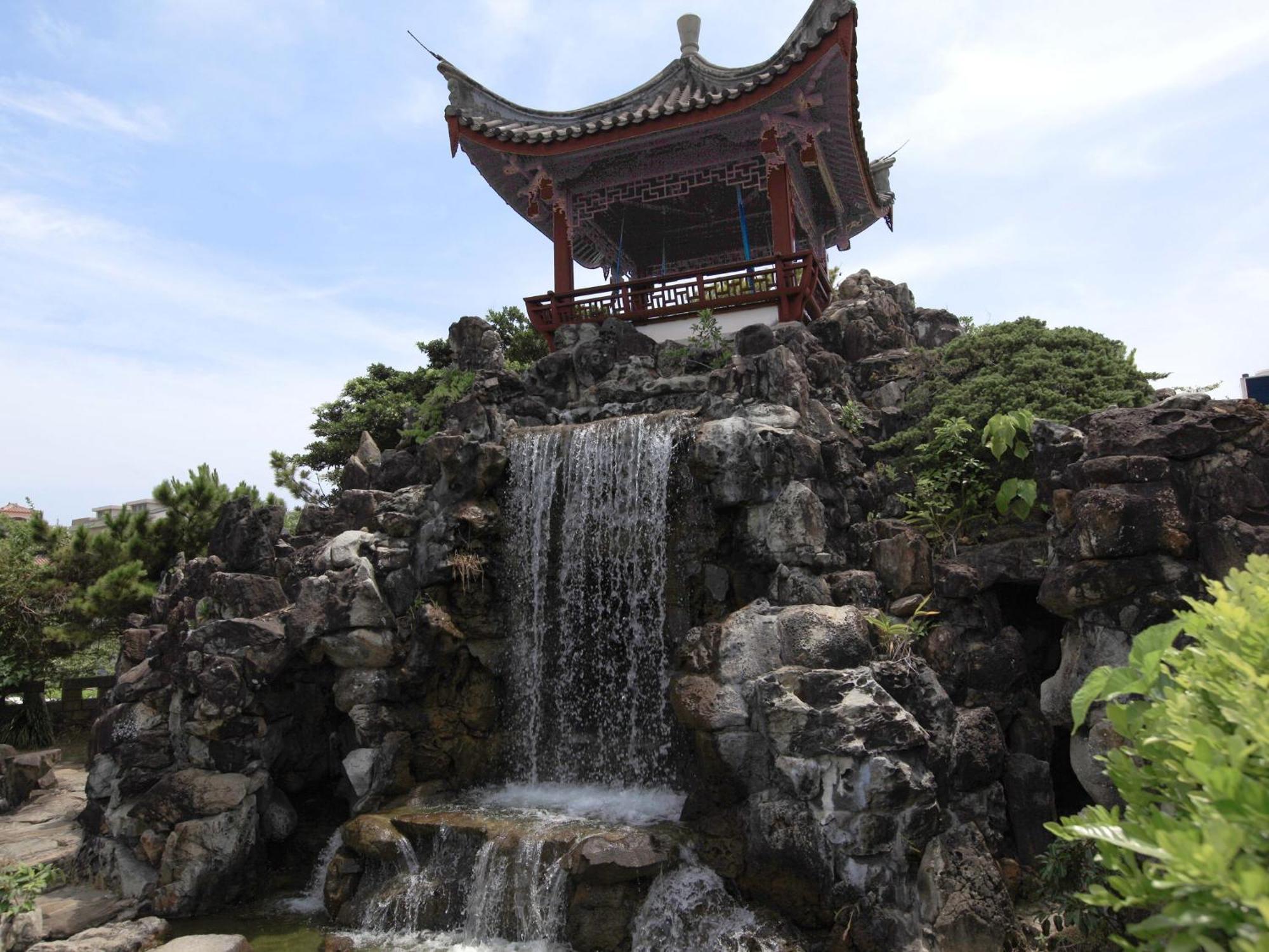 Hotel Yamanouchi Наха Екстер'єр фото
