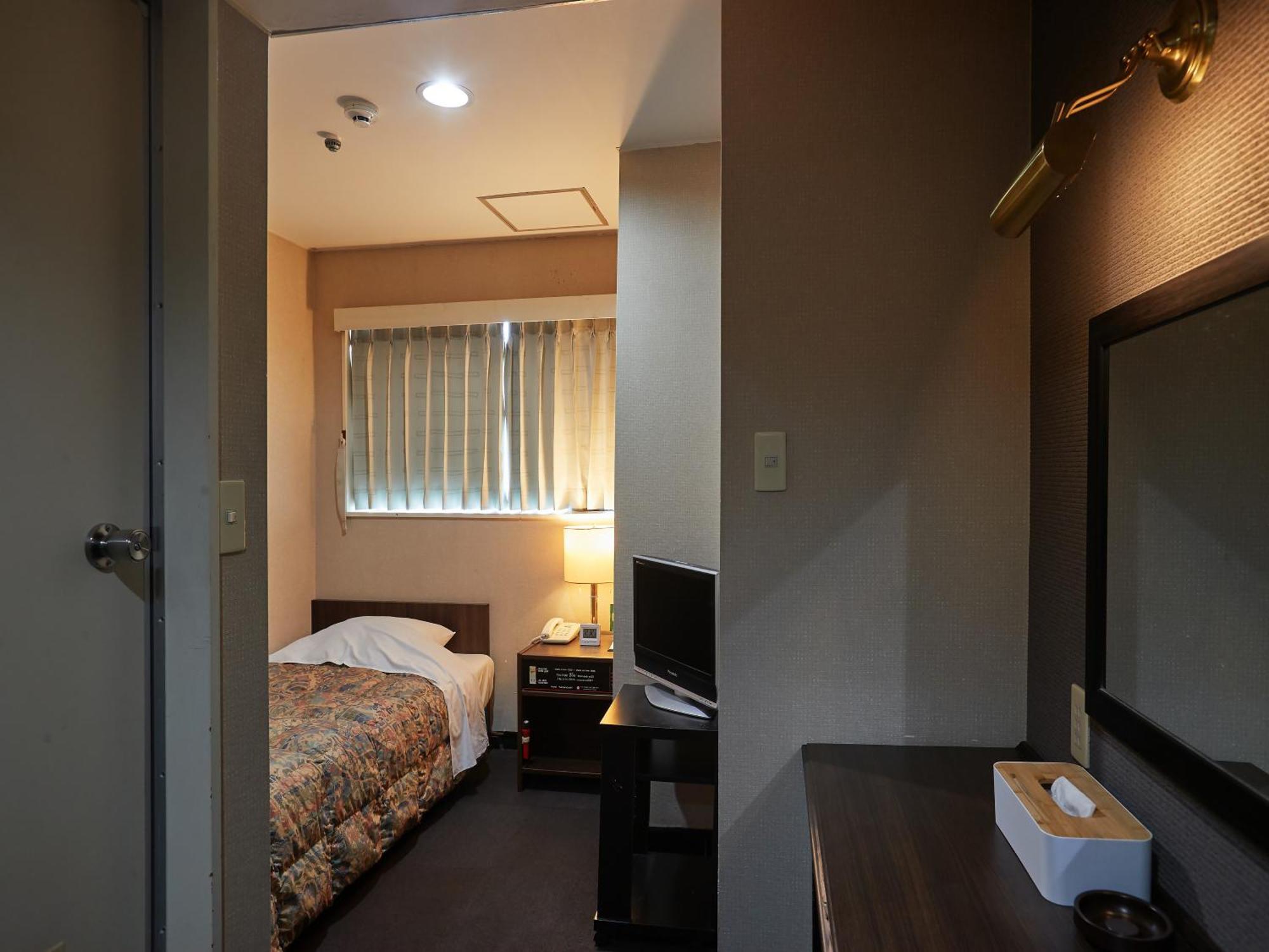Hotel Yamanouchi Наха Екстер'єр фото