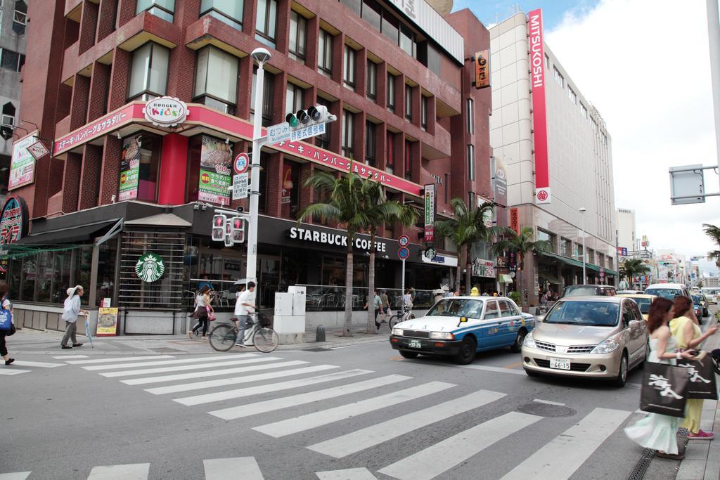 Hotel Yamanouchi Наха Екстер'єр фото